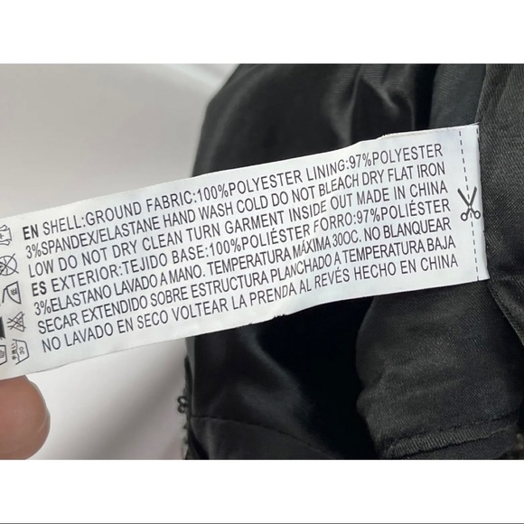 NWT Forever 21 Womens Sz S Tribal Pattern Sequin Shorts Satin Lined - Picture 8 of 8